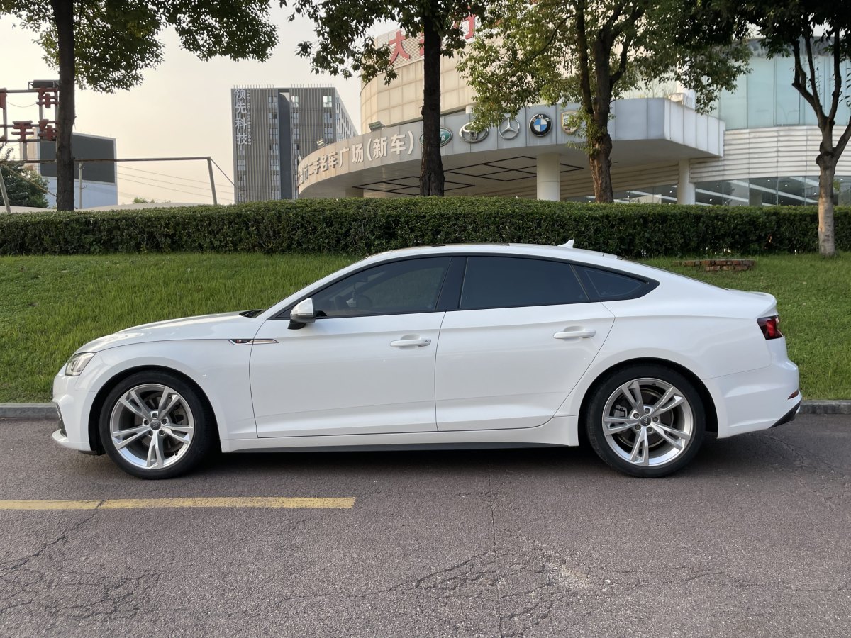 奧迪 奧迪A5  2019款 Sportback 40 TFSI 時尚型圖片