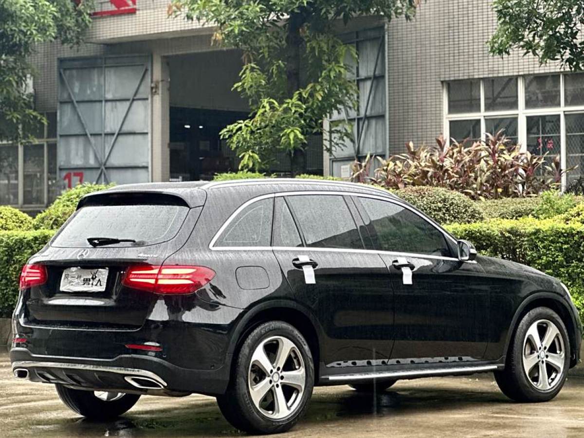 2017年1月奔馳 奔馳GLC  2017款 GLC 300 4MATIC 動(dòng)感型