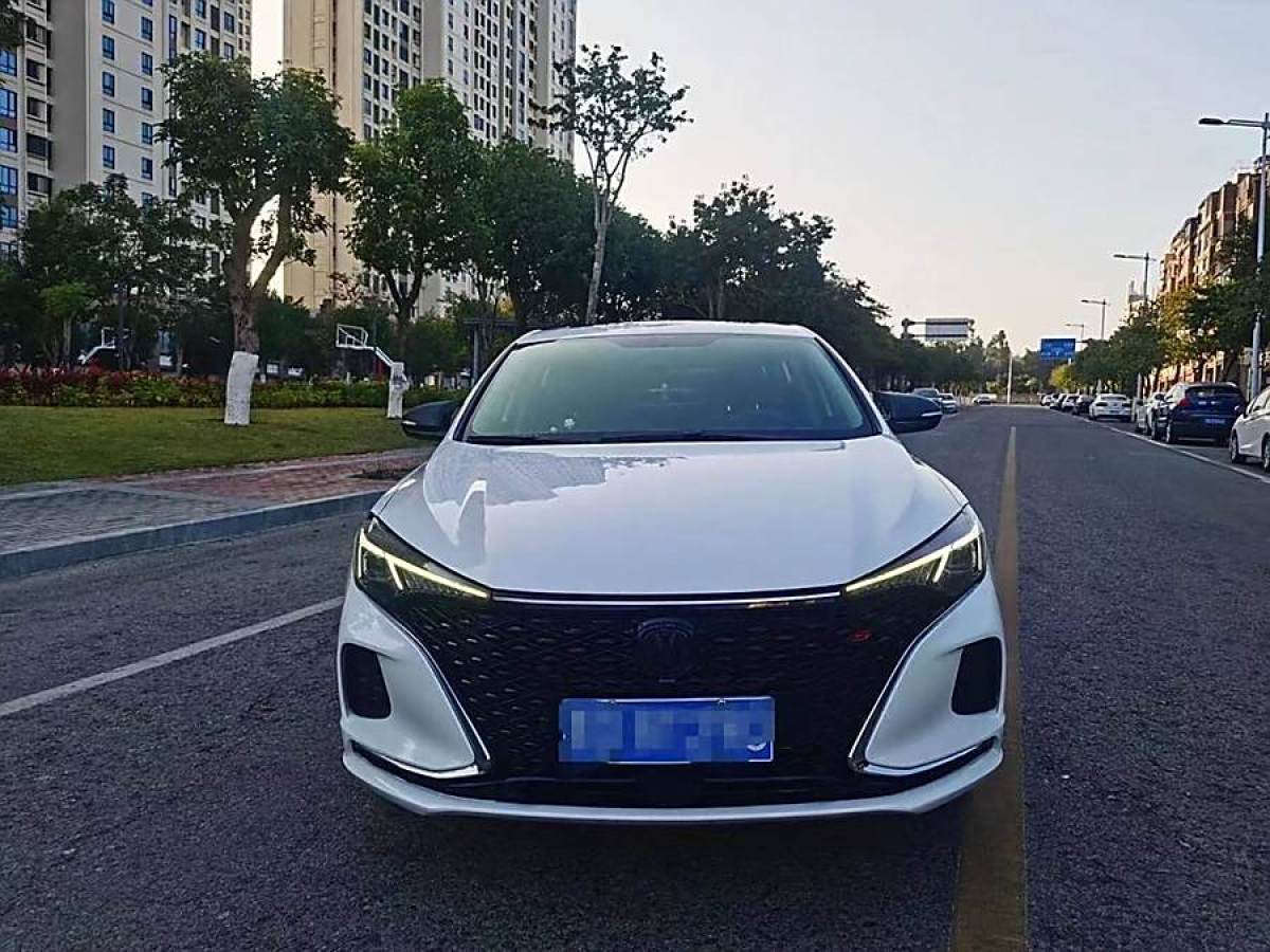 長(zhǎng)安 逸動(dòng)  2020款 PLUS 藍(lán)鯨NE 1.4T GDI DCT尊貴型圖片