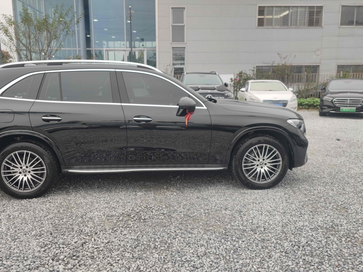 奔馳 奔馳GLC  2023款 改款 GLC 300 L 4MATIC 動感型 5座圖片