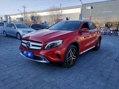 2017年1月 奔馳 奔馳GLA GLA 220 4MATIC 時(shí)尚型圖片