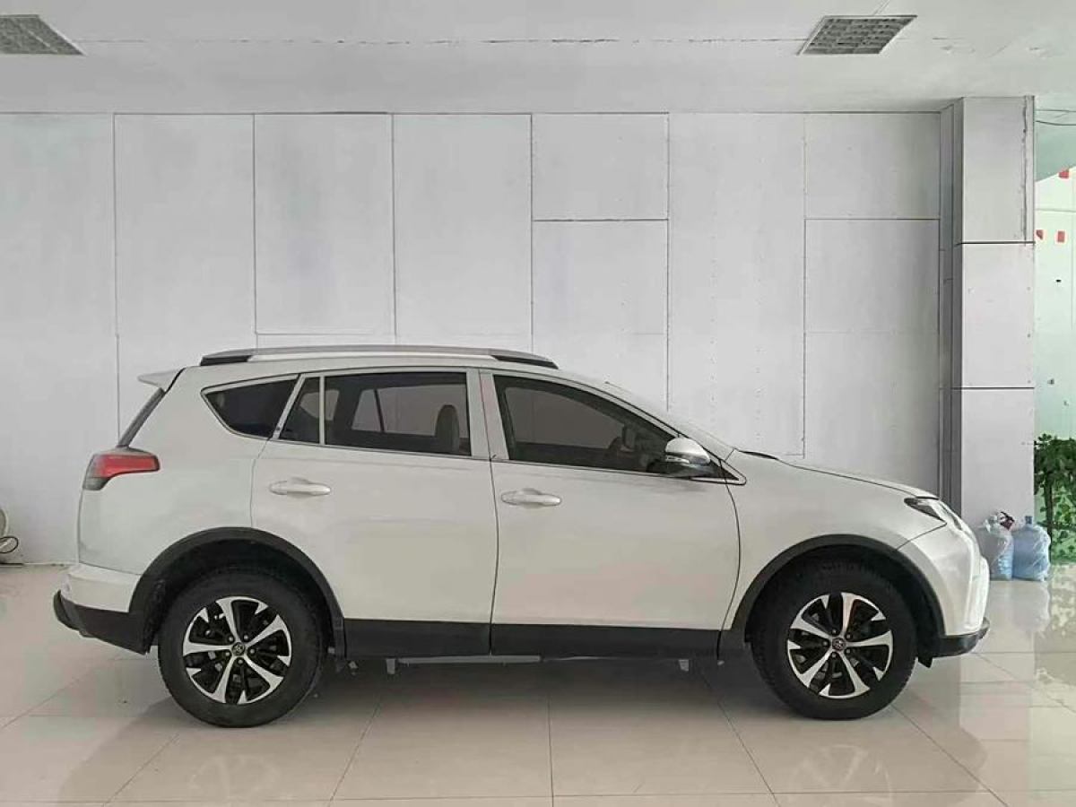 豐田 RAV4榮放  2019款 2.0L CVT兩驅(qū)先鋒版 國V圖片