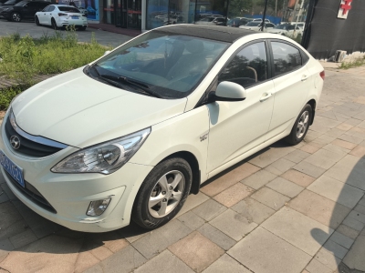 2013年11月 現(xiàn)代 瑞納 三廂 1.4L 自動時尚型GT圖片