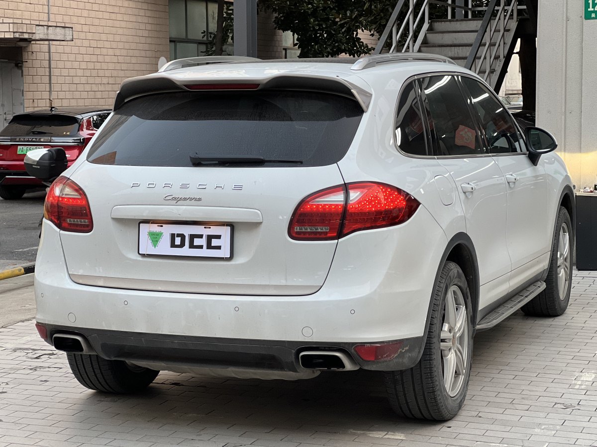 保時(shí)捷 Cayenne  2014款 Cayenne Platinum Edition 3.0T圖片