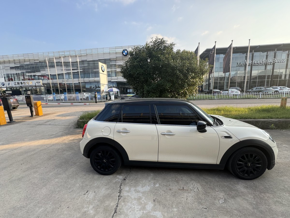 MINI MINI  2019款 1.5T COOPER 經(jīng)典派 五門版圖片