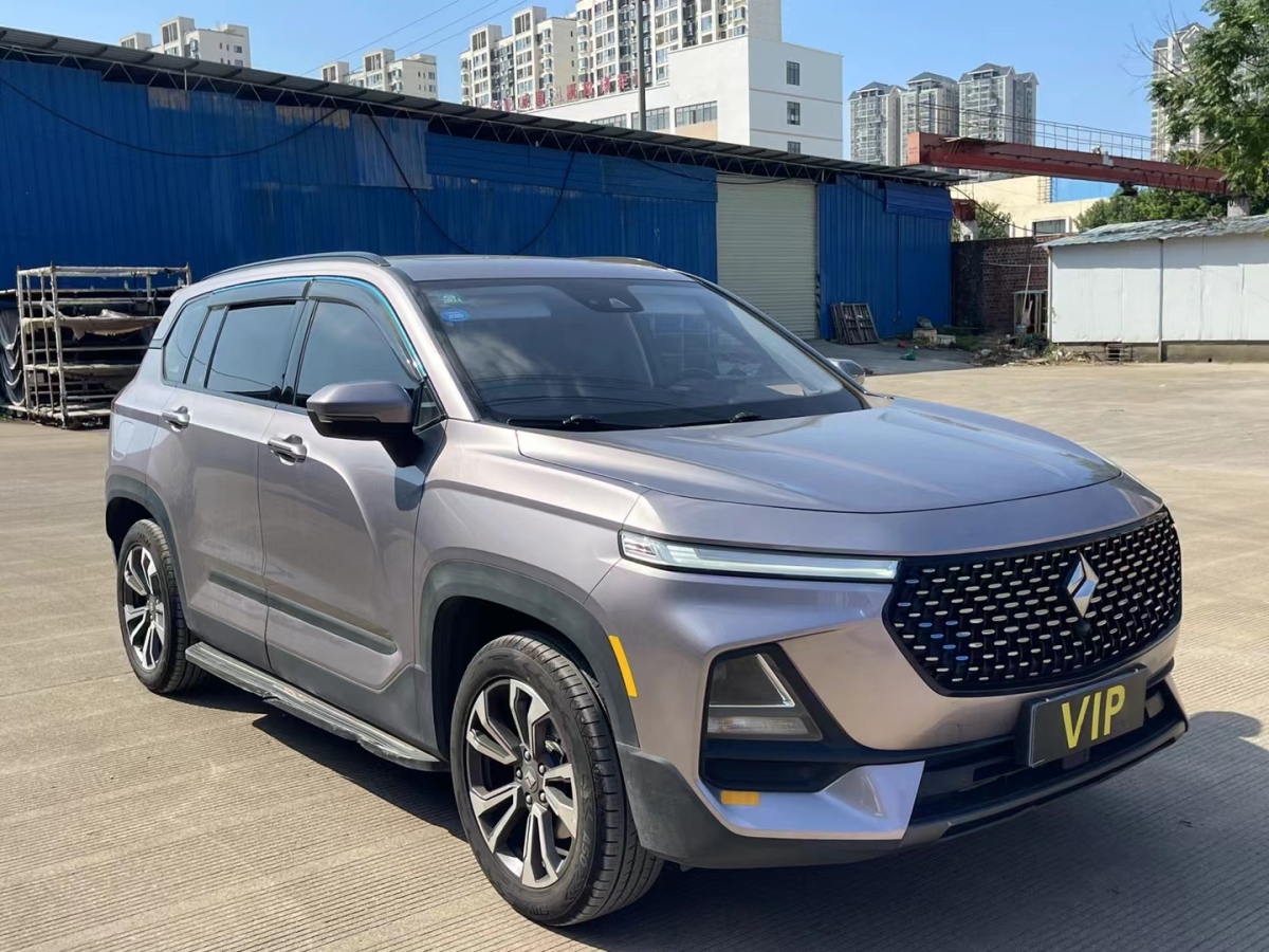 寶駿 寶駿RS-5  2019款  1.5T CVT智能駕控尊貴版 國(guó)VI圖片