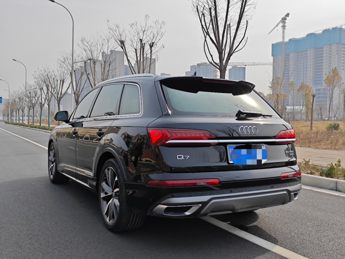 奧迪 奧迪Q7  2020款 55 TFSI quattro S line運(yùn)動(dòng)型圖片