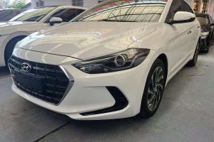 領動 現(xiàn)代 1.5L CVT智炫?精英型