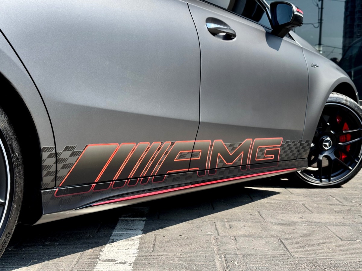 奔馳 奔馳A級(jí)AMG  2024款 AMG A 45 S 4MATIC+燃擎當(dāng)?shù)捞貏e版圖片
