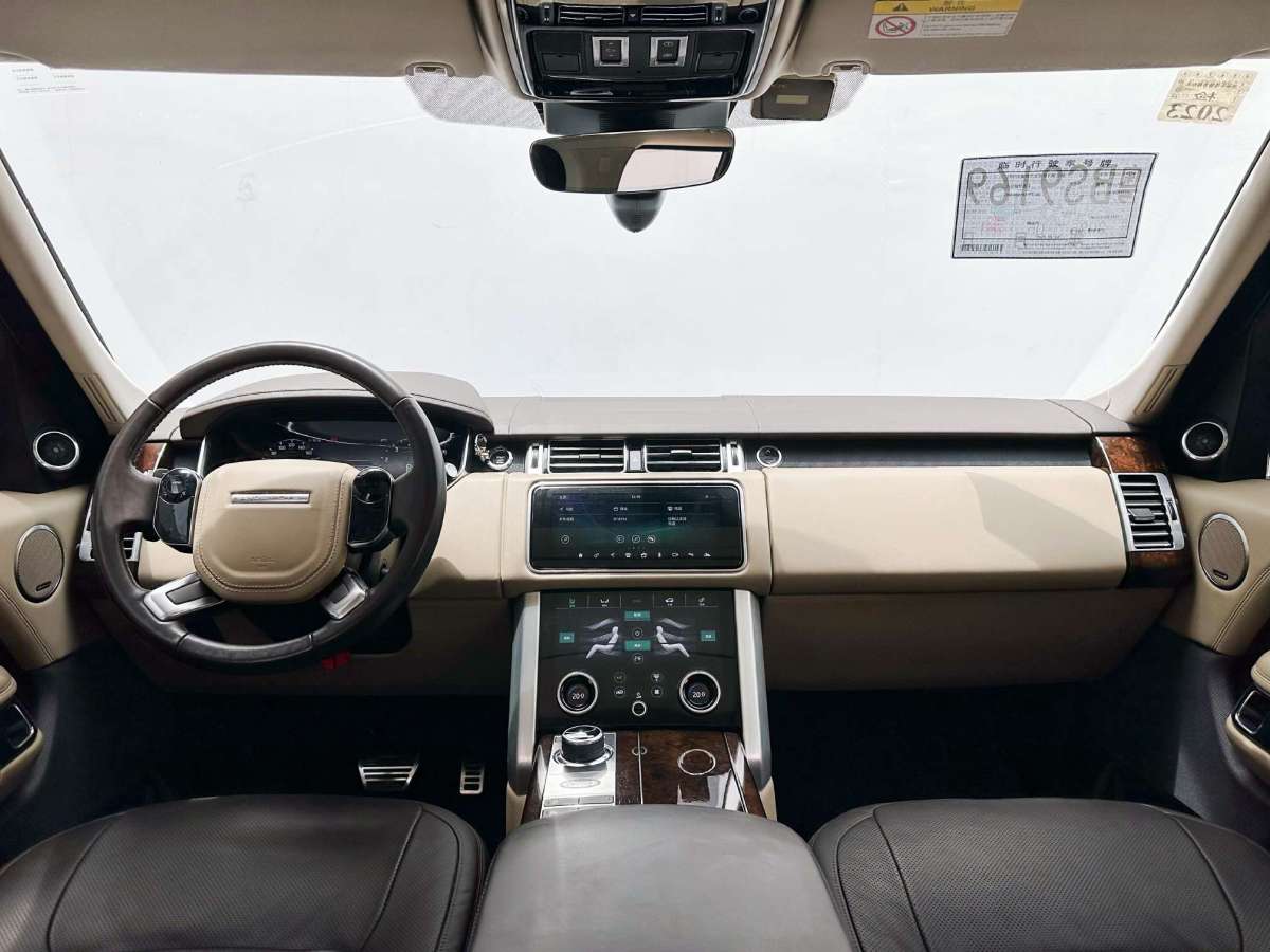路虎 攬勝  2021款 3.0 L6 傳世版圖片