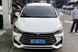 宋MAX 比亞迪 1.5T 手動智聯(lián)豪華型 7座