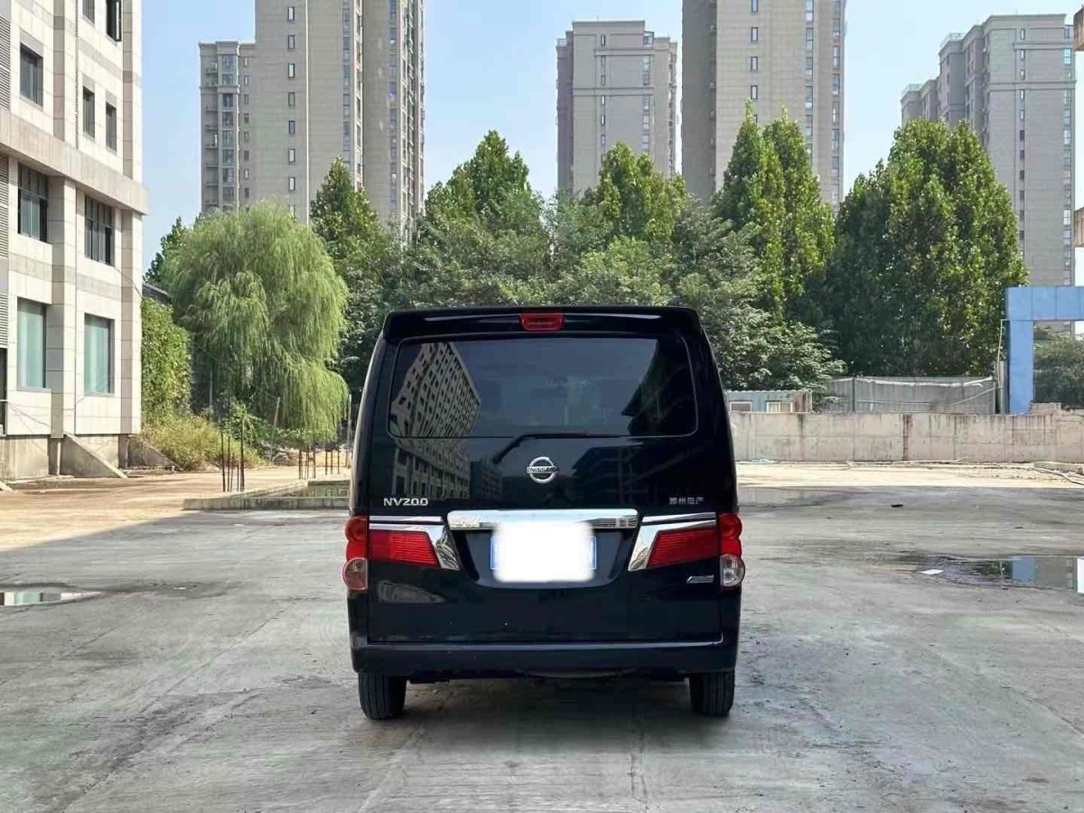 日產(chǎn) NV200  2016款 改款 1.6L CVT豪華型圖片