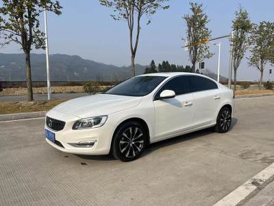 2019年6月 沃爾沃 S60(進(jìn)口) 改款 T5 個性運(yùn)動版圖片