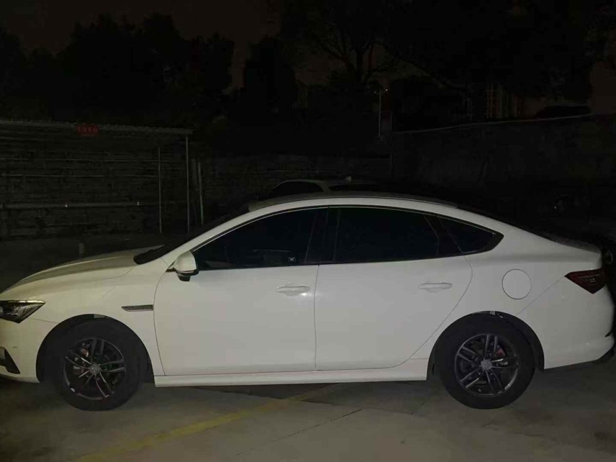 比亞迪 秦  2019款 1.5L 自動豪華型圖片