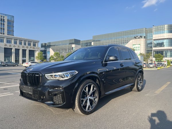 宝马 宝马X5  2022款 改款 xDrive 40Li M运动套装