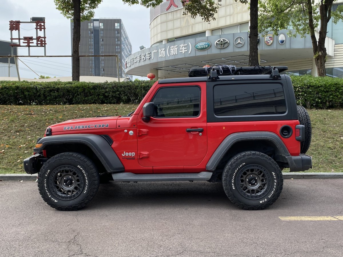 Jeep 牧馬人  2019款 2.0T Sahara 兩門版 國VI圖片