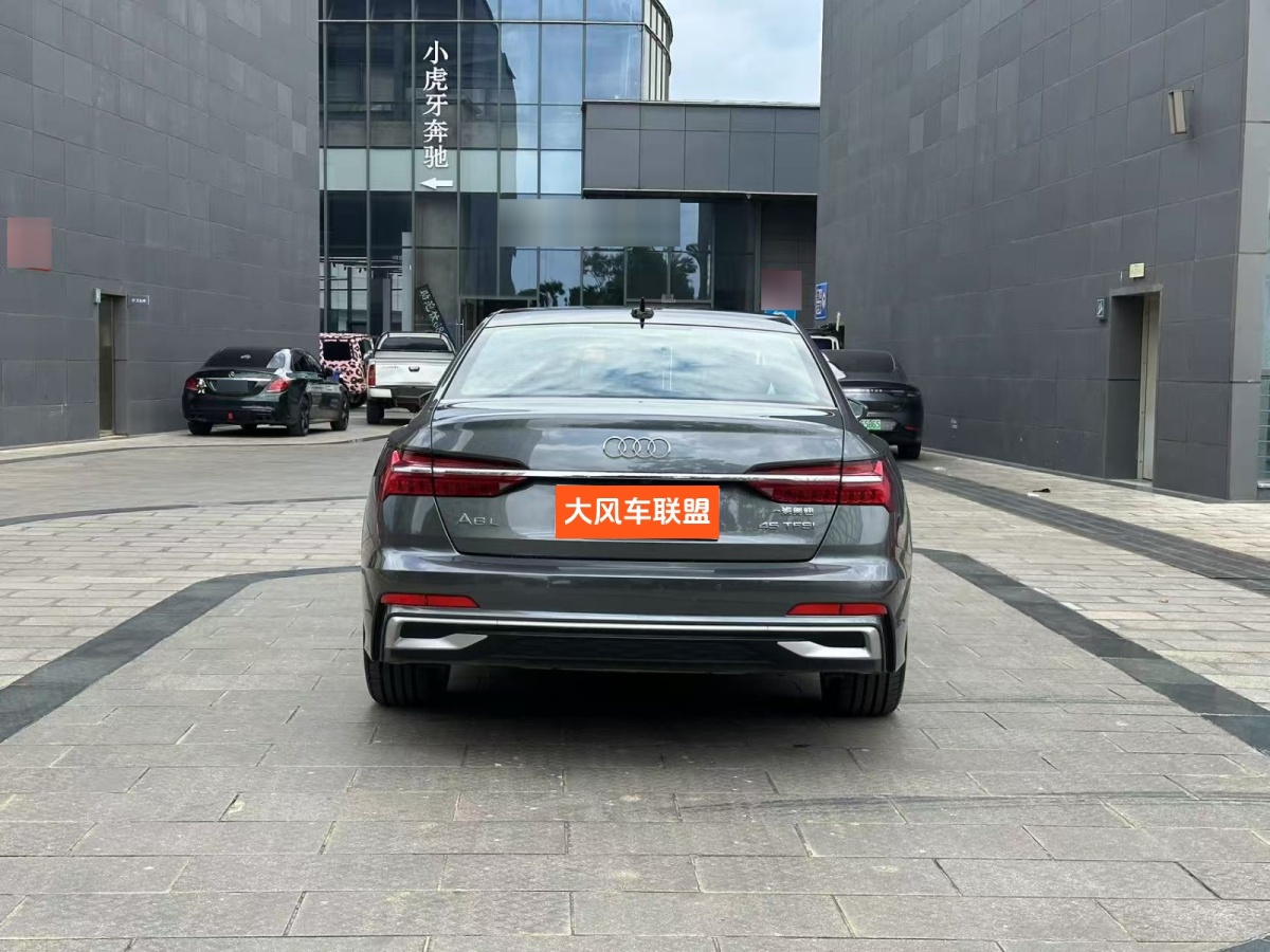 奧迪 奧迪A6L  2024款 45 TFSI 臻選動感型圖片
