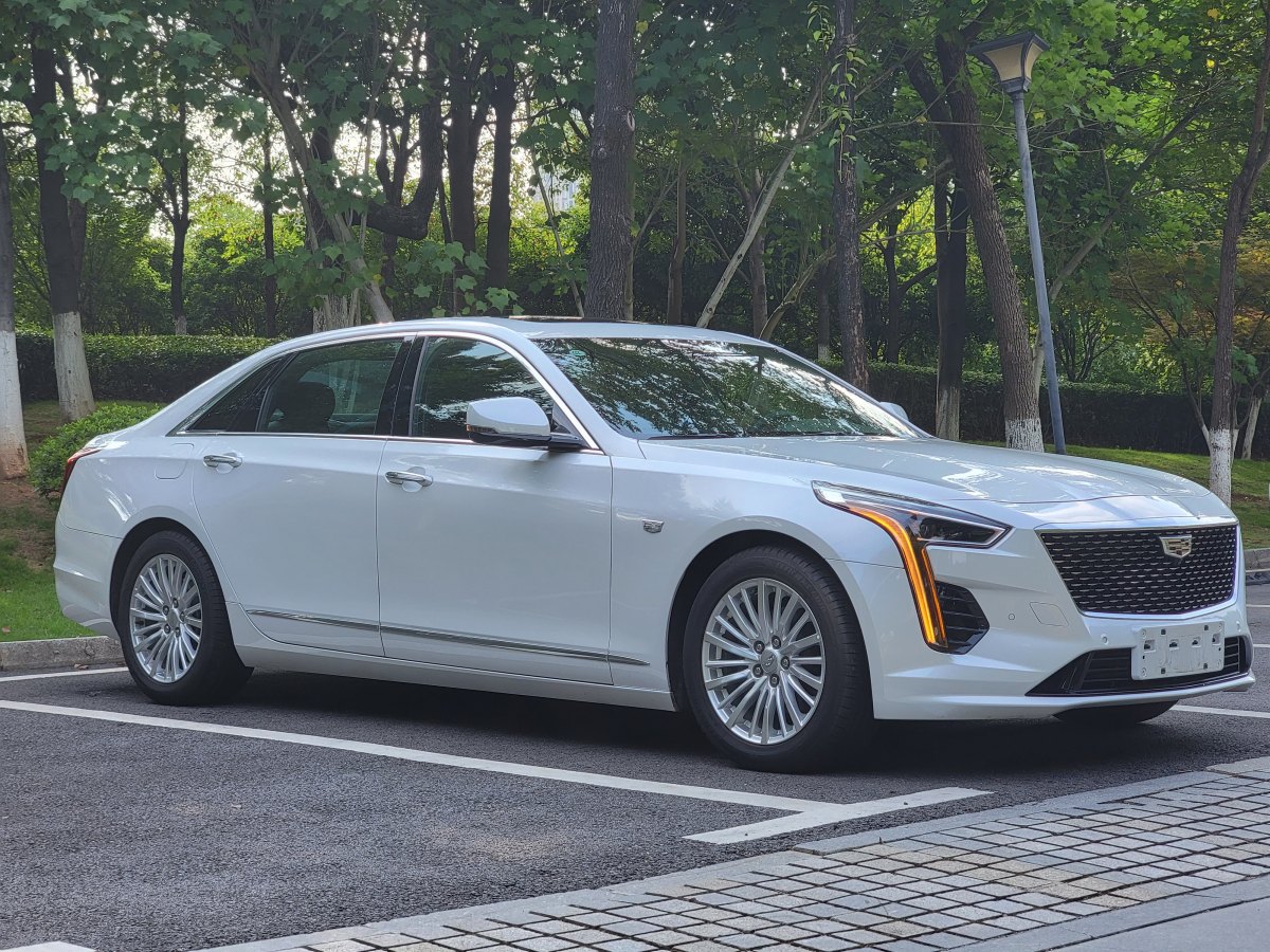 凱迪拉克 CT6  2022款 28T 豪華型圖片