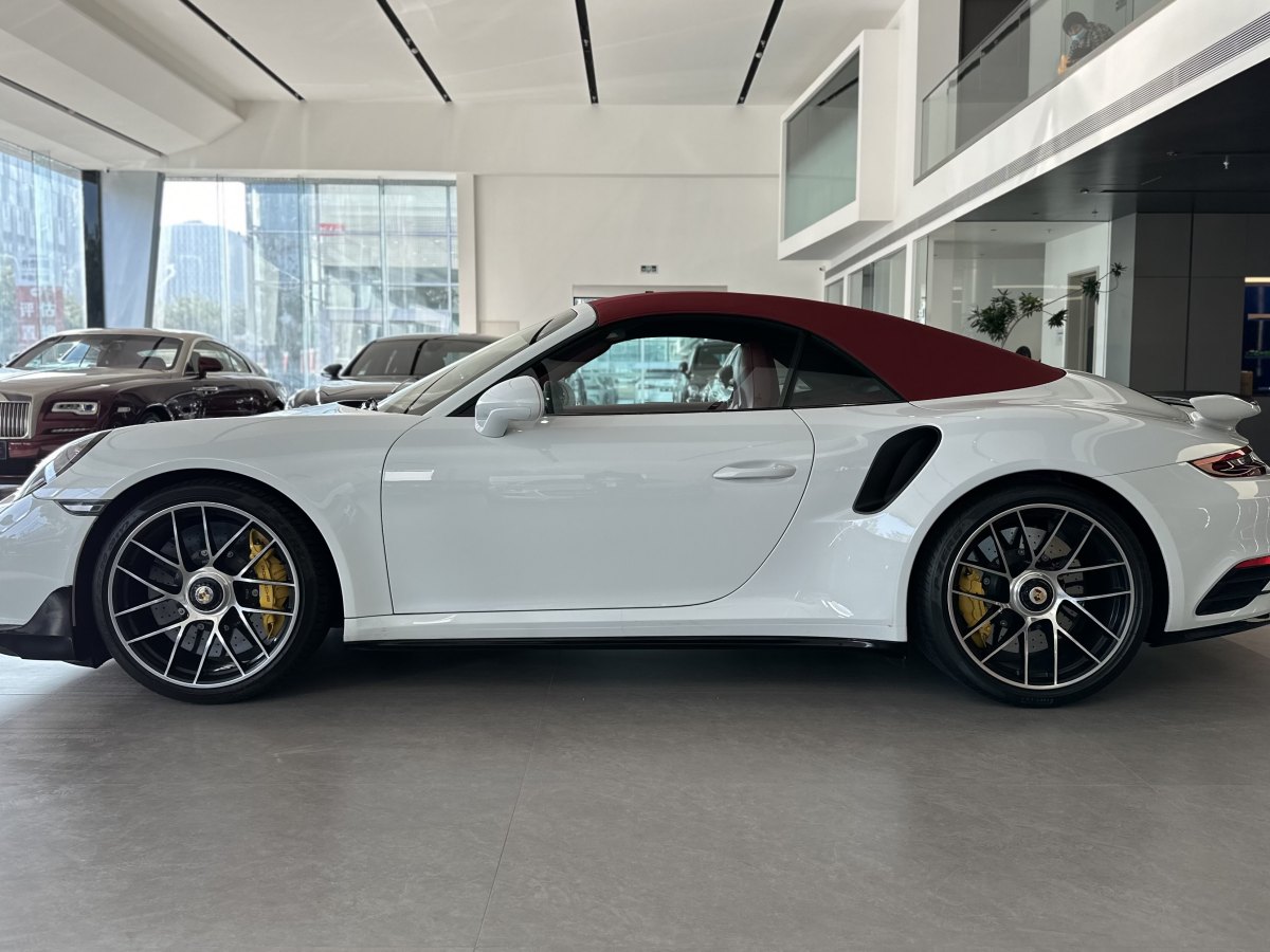 保時(shí)捷 911  2016款 Turbo S Cabriolet 3.8T圖片