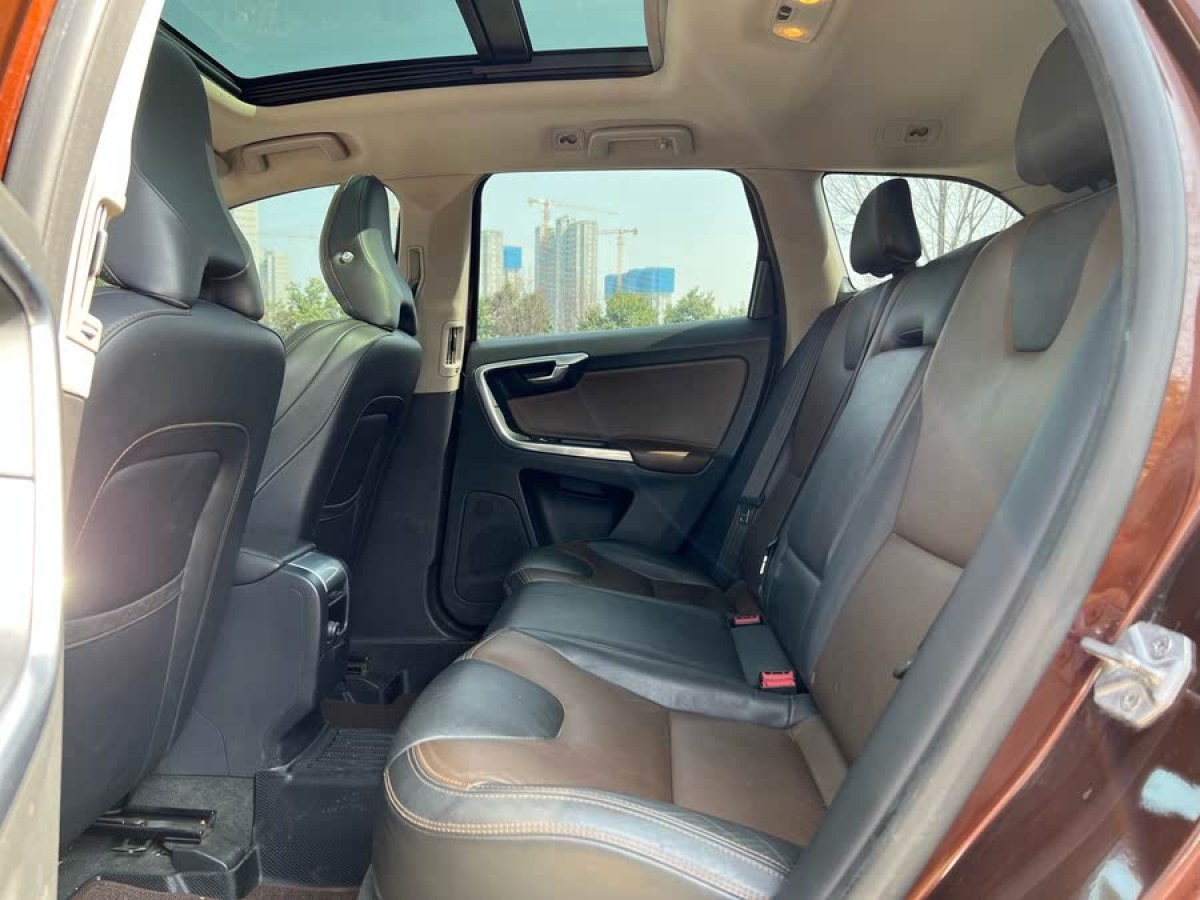 沃爾沃 XC60  2015款 T5 AWD 智馭版圖片