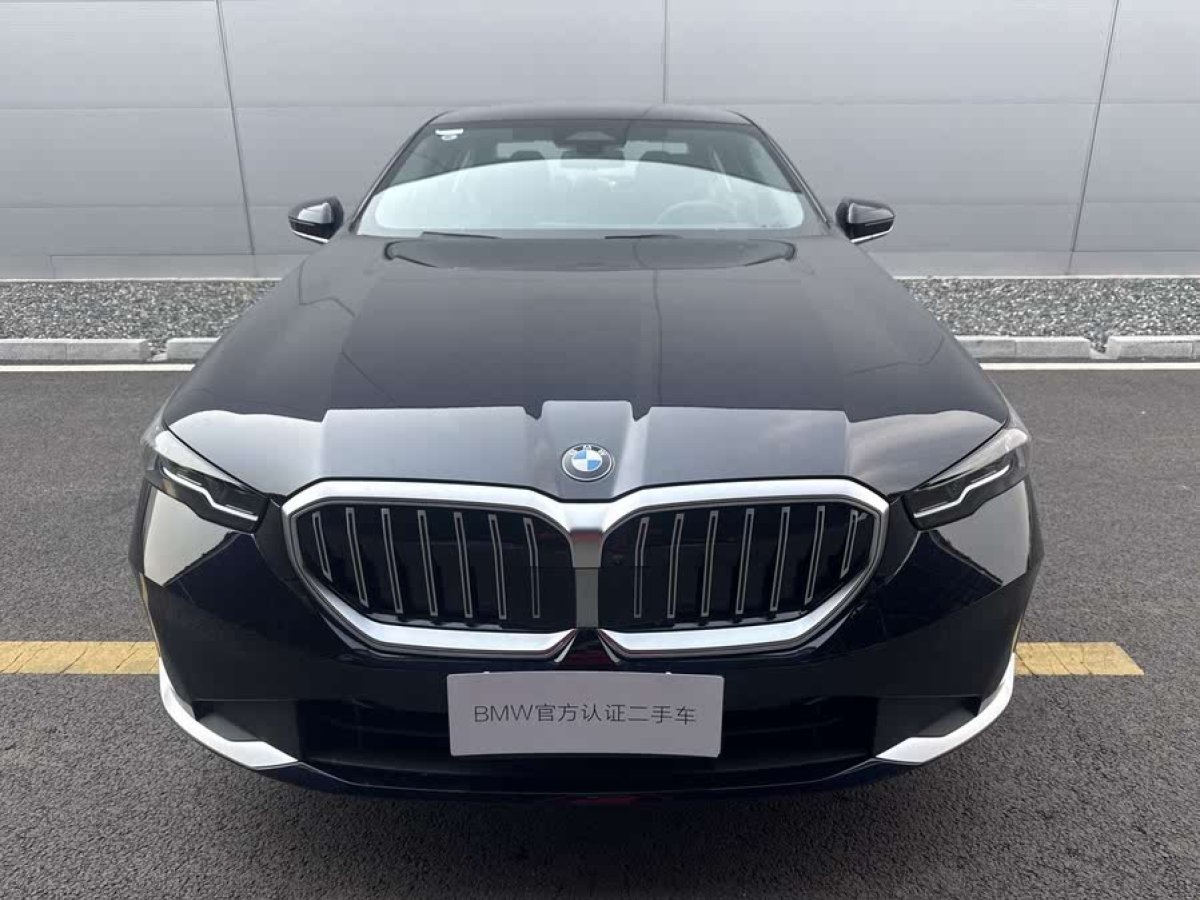 寶馬 寶馬5系  2024款 530Li 領(lǐng)先型 豪華套裝圖片