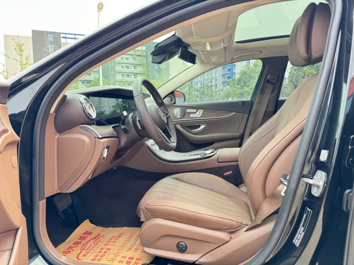 奔馳 奔馳E級(jí)  2021款 改款 E 300 L 豪華型圖片
