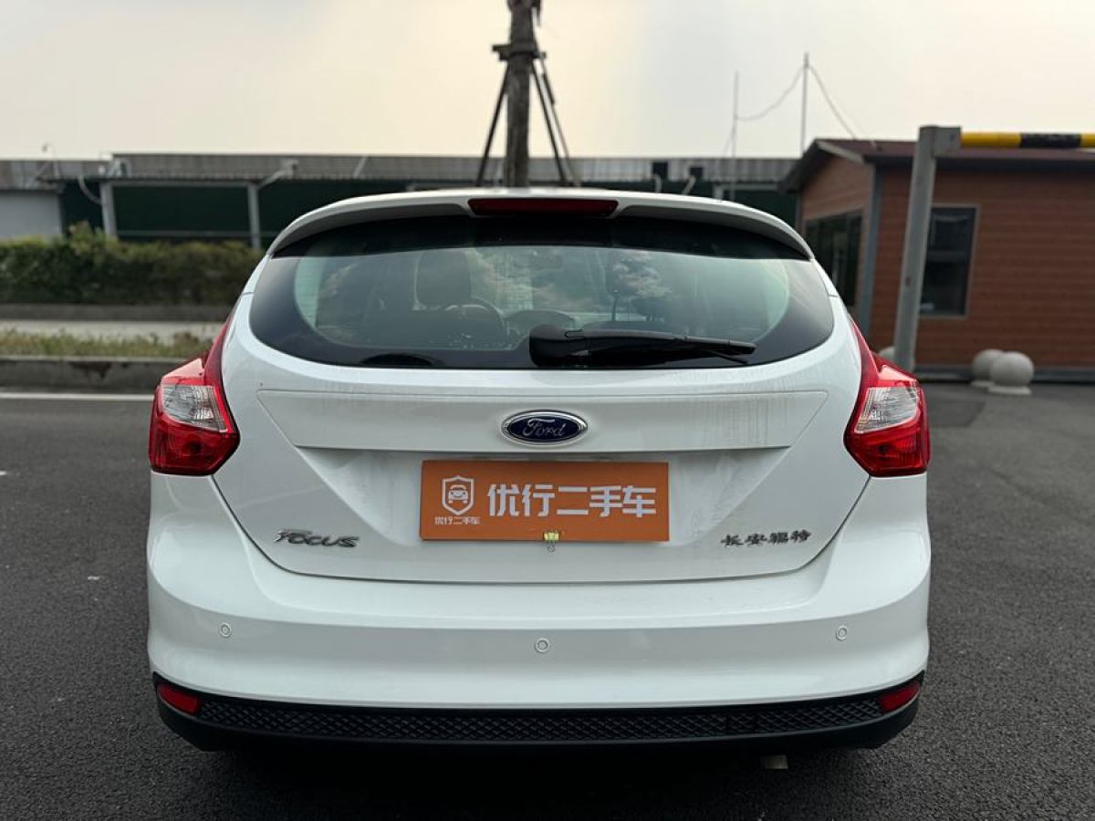 福特 ?？怂? 2012款 兩廂 1.6L 自動(dòng)舒適型圖片