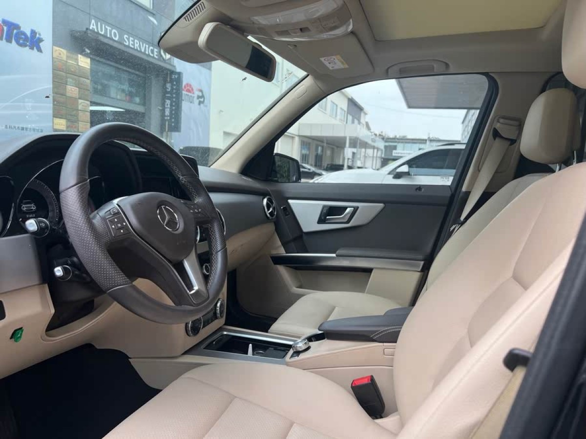 奔馳 奔馳GLK級  2013款 改款 GLK 300 4MATIC 時尚型圖片
