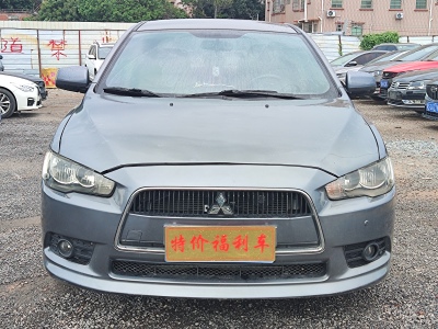 2010年8月 三菱 翼神 時(shí)尚版 1.8L CVT豪華型圖片