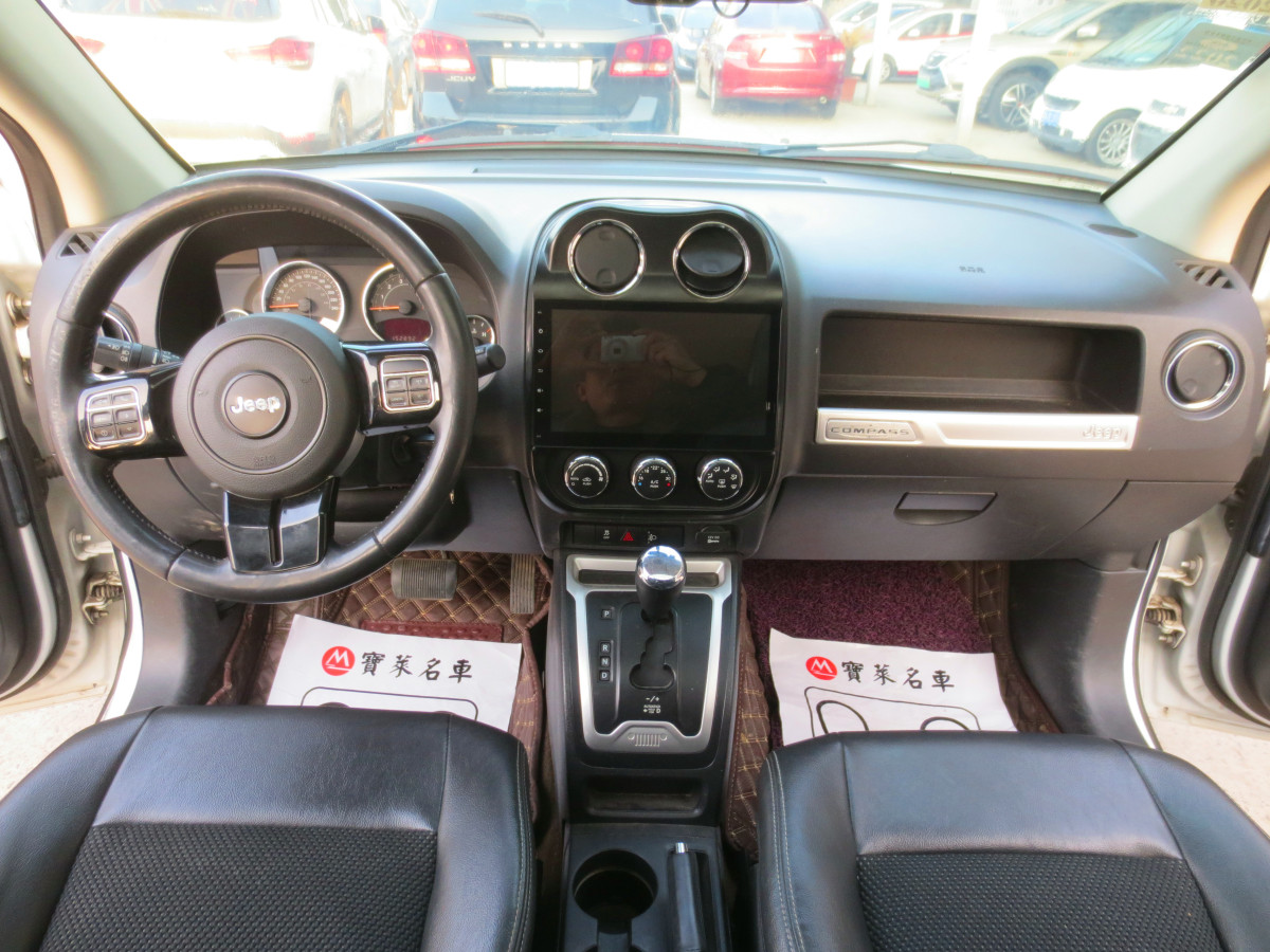 2014年12月Jeep 指南者  2014款 改款 2.4L 四驱舒适版