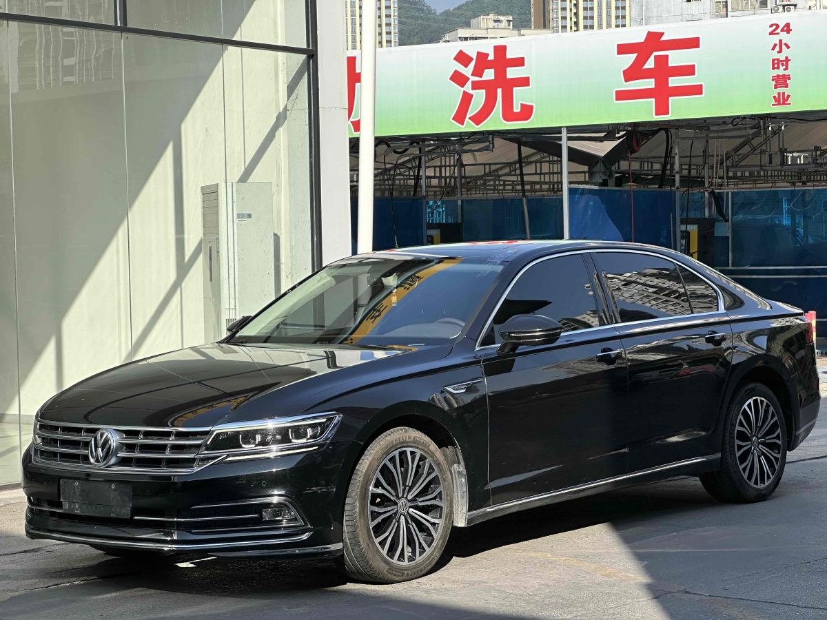 大眾 輝昂  2016款 380TSI 兩驅(qū)至尊版圖片