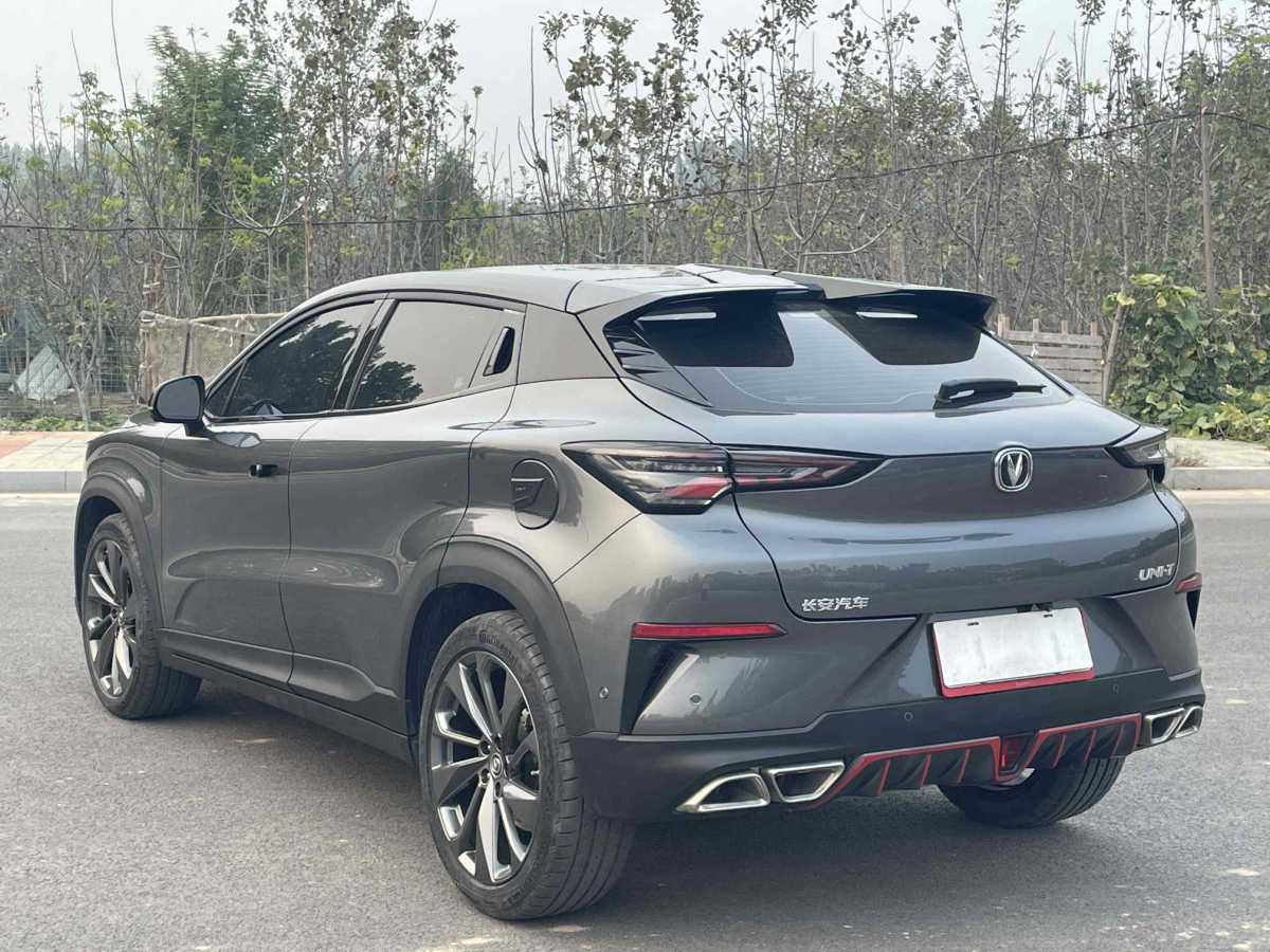 長(zhǎng)安 UNI-T  2020款 1.5T 旗艦型圖片