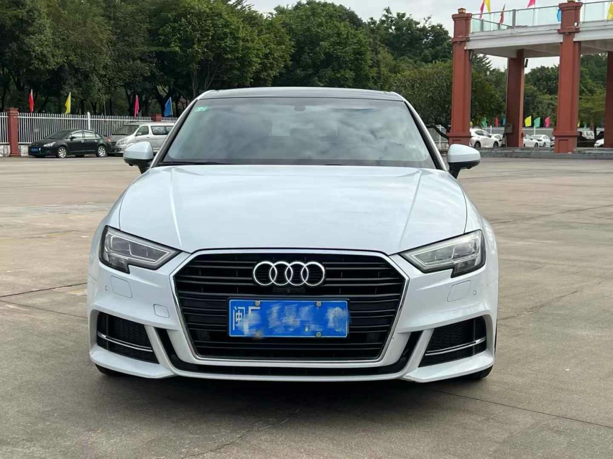 奧迪 奧迪A3  2019款 A3 35TFSI Limousine時(shí)尚型圖片