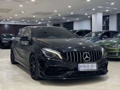 2018年2月 奔驰 奔驰A级AMG AMG A 45 4MATIC 暗夜雷霆限量版图片