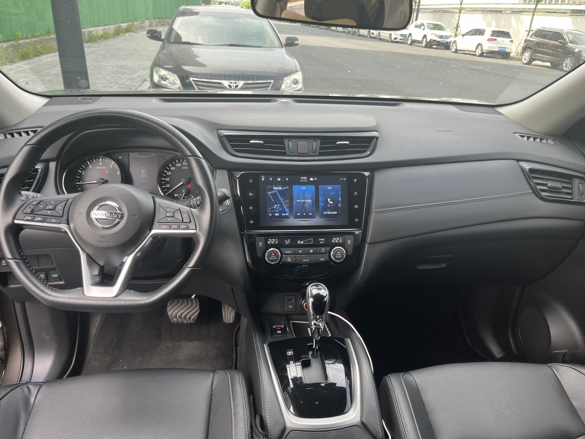 日产 奇骏  2020款 2.0L CVT智联尊享版 2WD图片