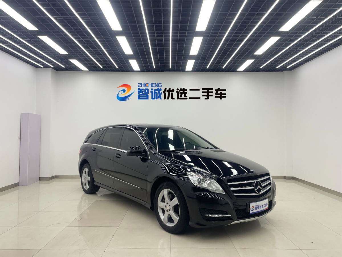 奔馳 奔馳R級(jí)  2015款 R 400 4MATIC 商務(wù)型圖片