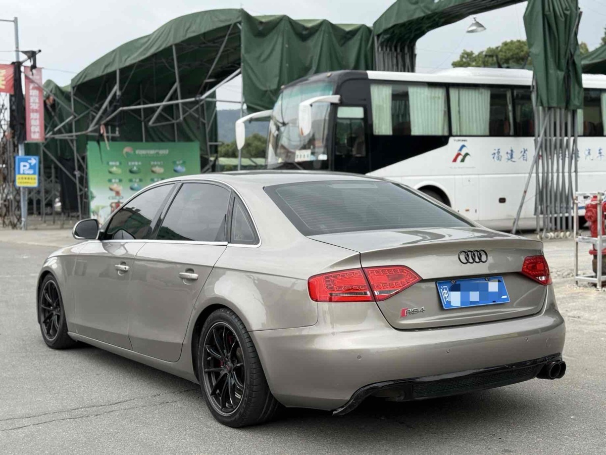 奧迪 奧迪A4L  2012款 2.0 TFSI 自動標(biāo)準(zhǔn)型圖片