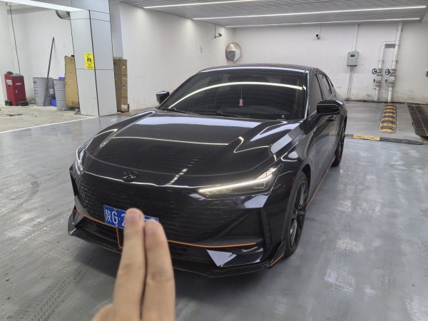 长安 长安UNI-V  2022款 1.5T 运动版