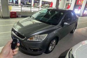 格越 現(xiàn)代 2.2T 7座兩驅(qū)棕色內(nèi)飾旗艦版