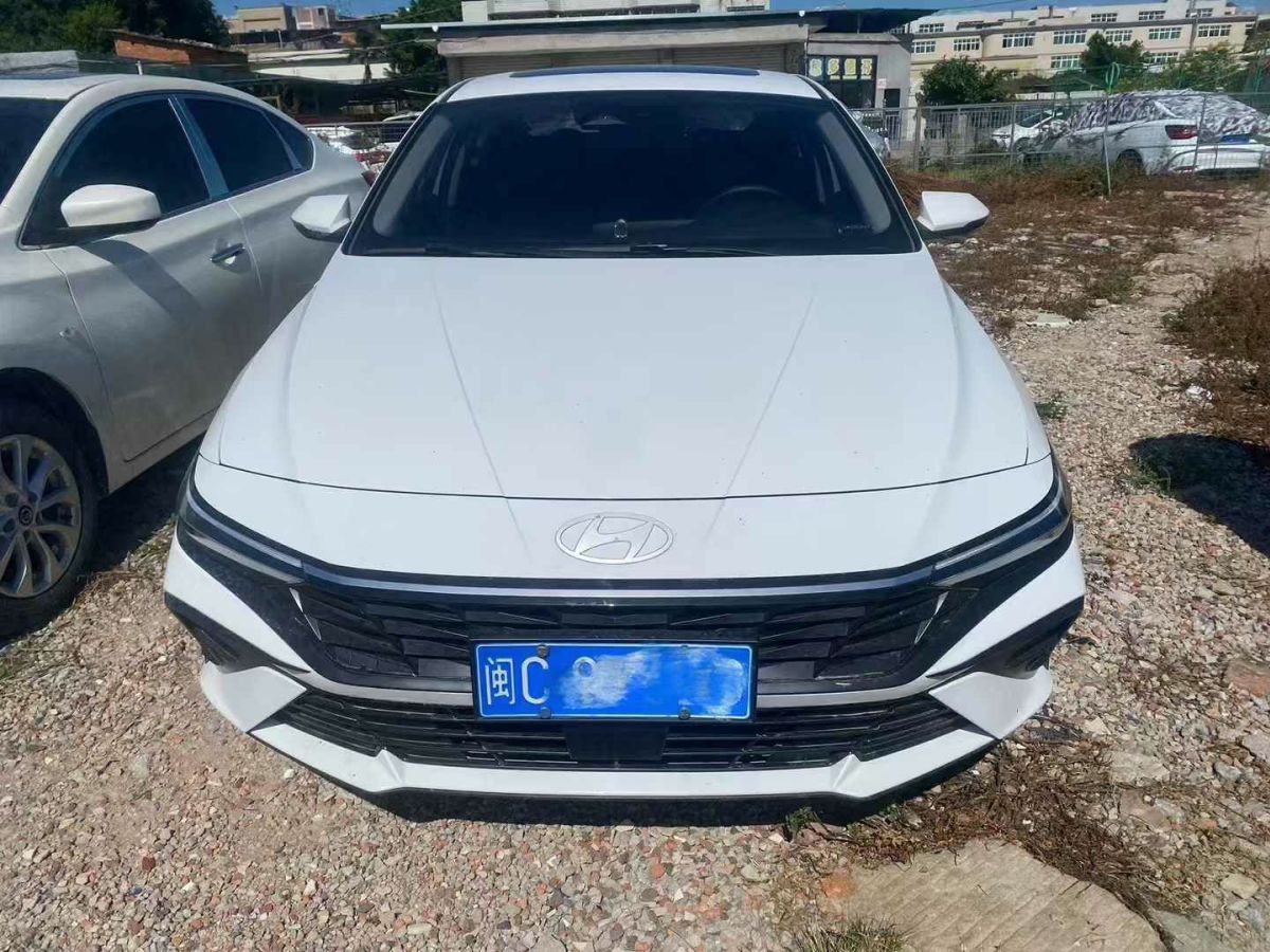 現(xiàn)代 伊蘭特  2023款 1.5L CVT GLS領(lǐng)先版圖片