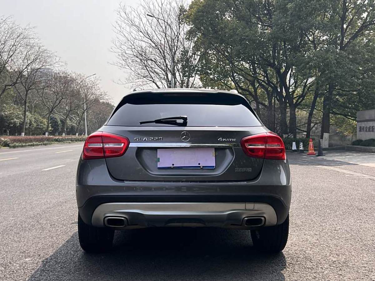 奔馳 奔馳GLA  2016款 GLA 220 4MATIC 時尚型圖片