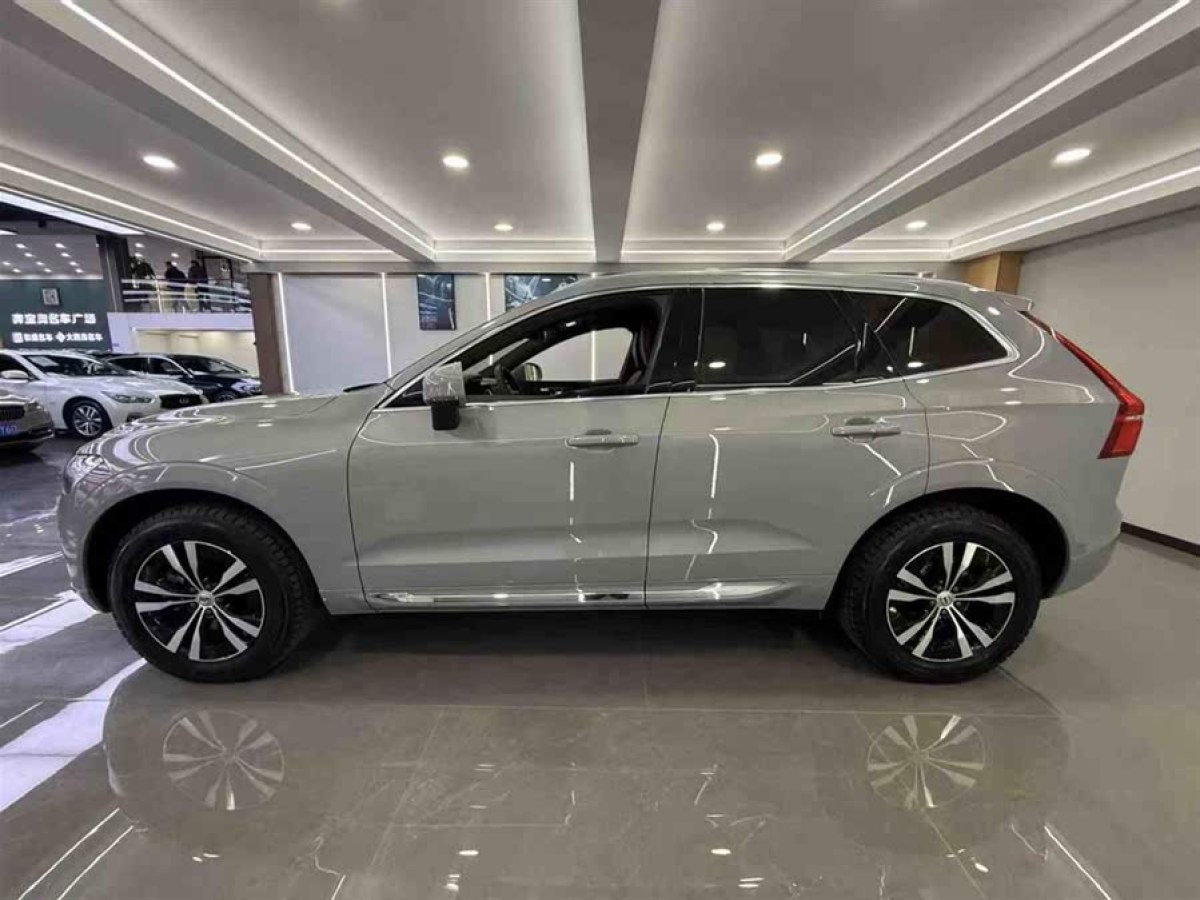 沃爾沃 XC60  2023款 B4 智行豪華版圖片