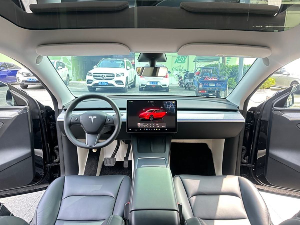 特斯拉 Model 3  2023款 煥新版 后輪驅(qū)動圖片