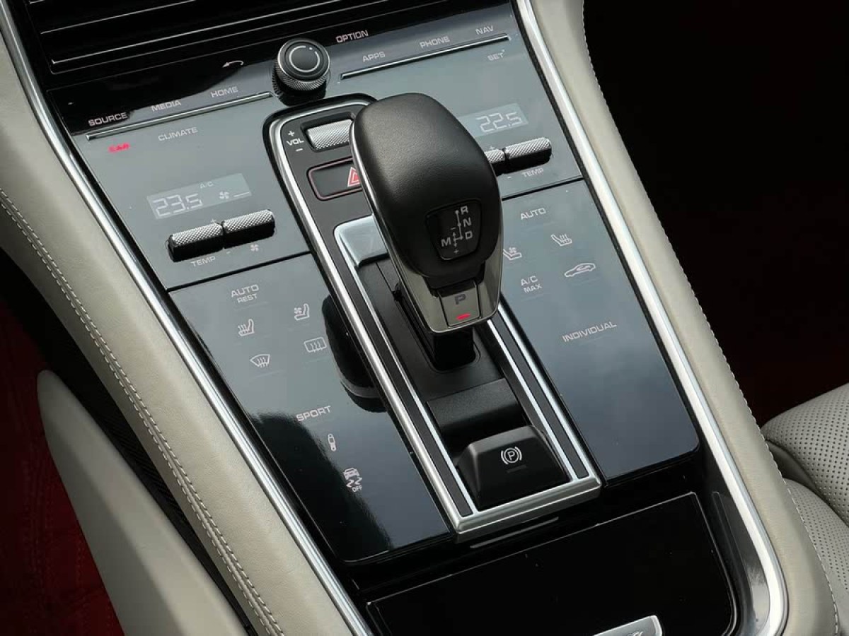 保時捷 Panamera  2017款 Panamera 4 行政加長版 3.0T圖片