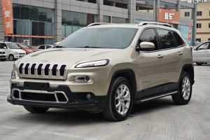 自由光 Jeep 2.4L 都市版