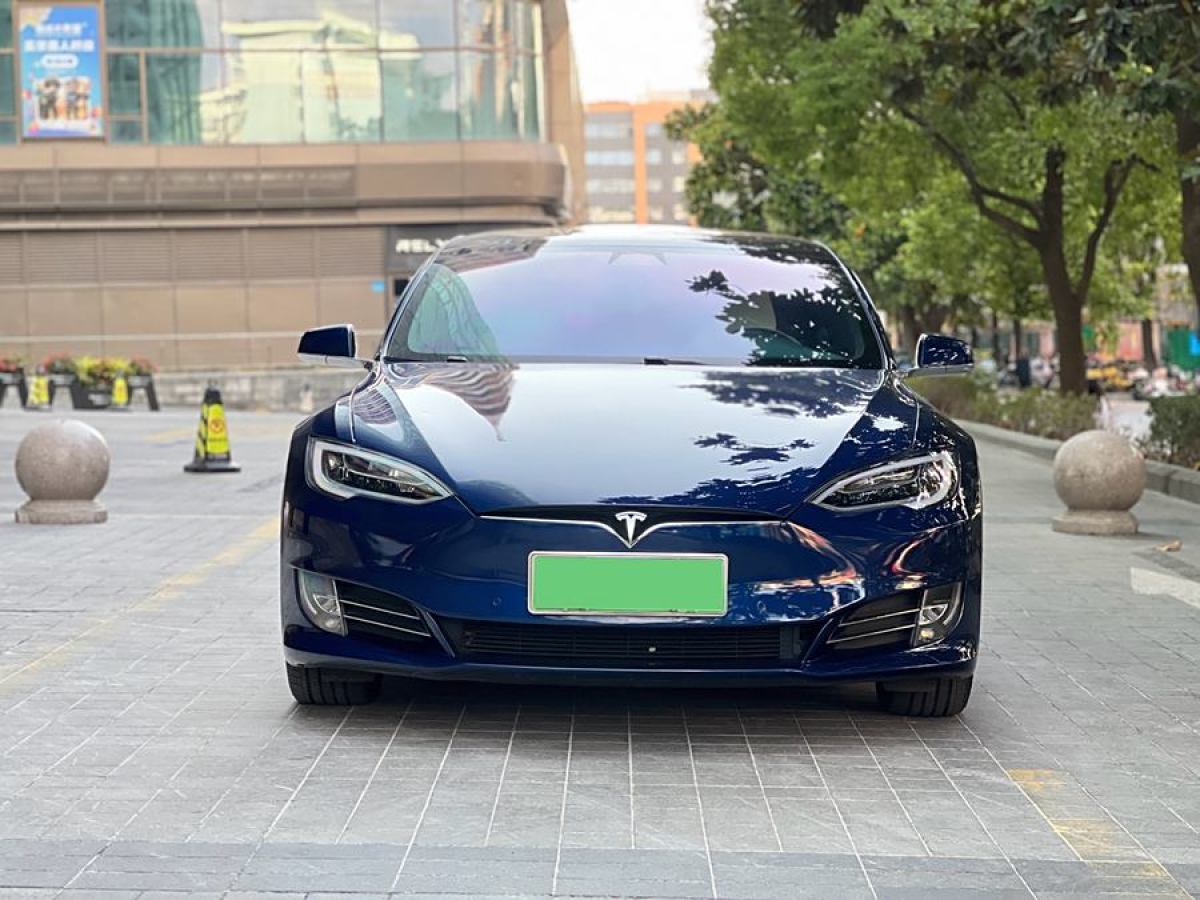 特斯拉 Model S  2017款 Model S 75D 標(biāo)準(zhǔn)續(xù)航版圖片