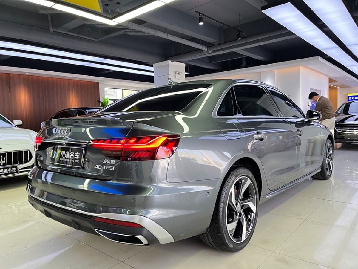 2022年3月奧迪 奧迪A4L  2022款 40 TFSI 豪華動(dòng)感型