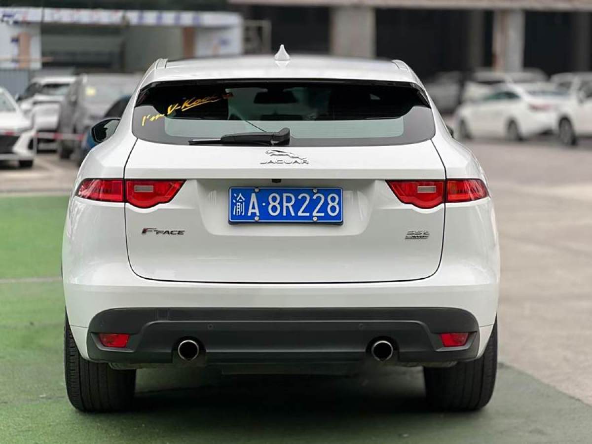 捷豹 F-PACE  2016款 3.0 SC 四驅(qū)R-Sport運動版圖片