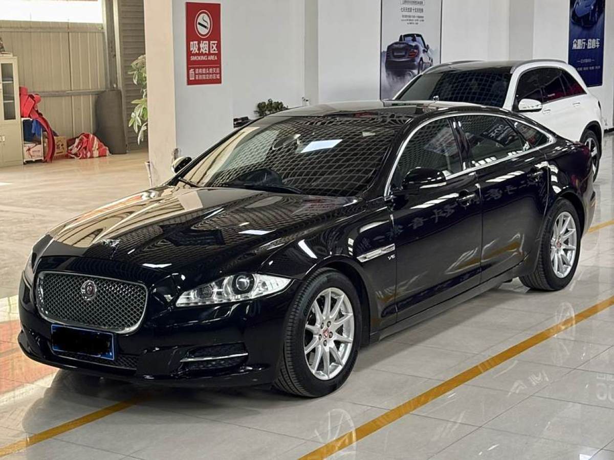 2014年1月捷豹 XJ  2014款 XJL 3.0 SC 兩驅(qū)全景商務(wù)版