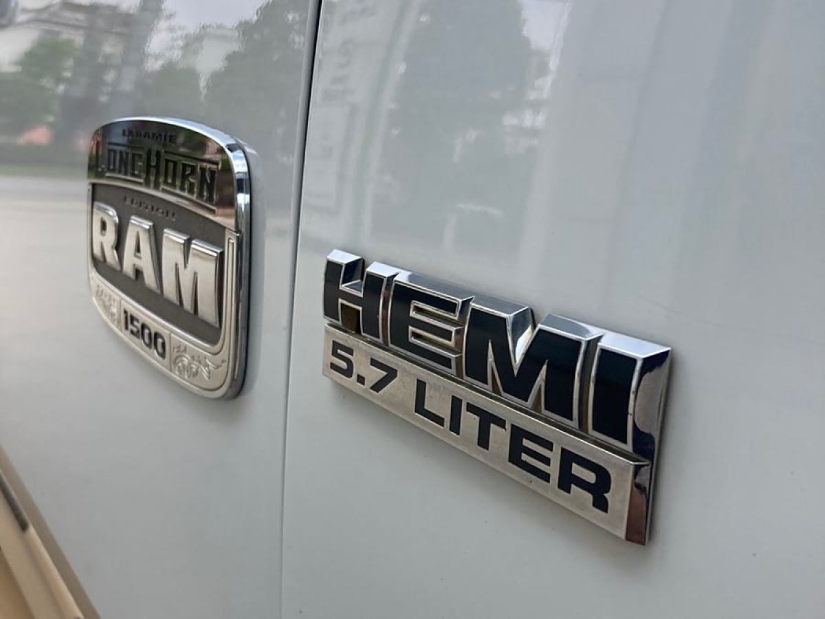 2013年3月道奇 Ram  2013款 1500 5.7L